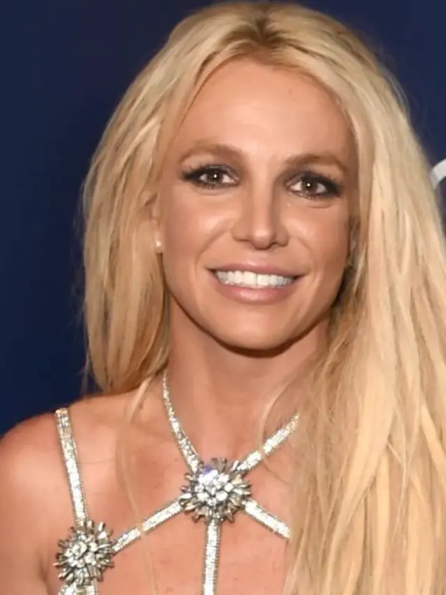 Britney Spears Shows Off Dance Moves In Very Skimpy Red Ensemble Quotesmasala 4522